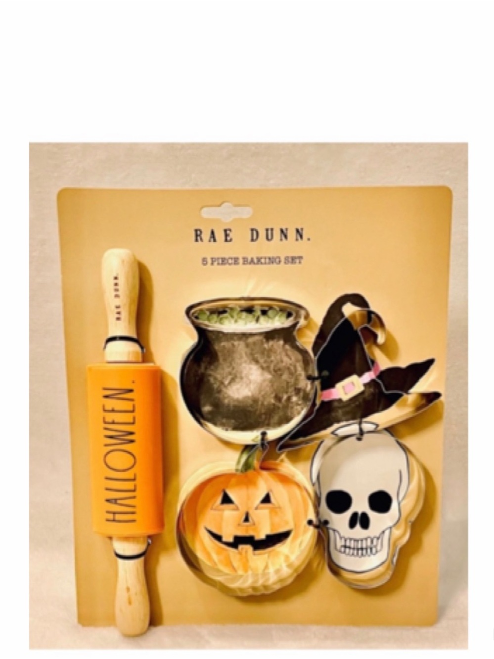 NEW Rae Dunn Halloween 5 Piece Baking Set